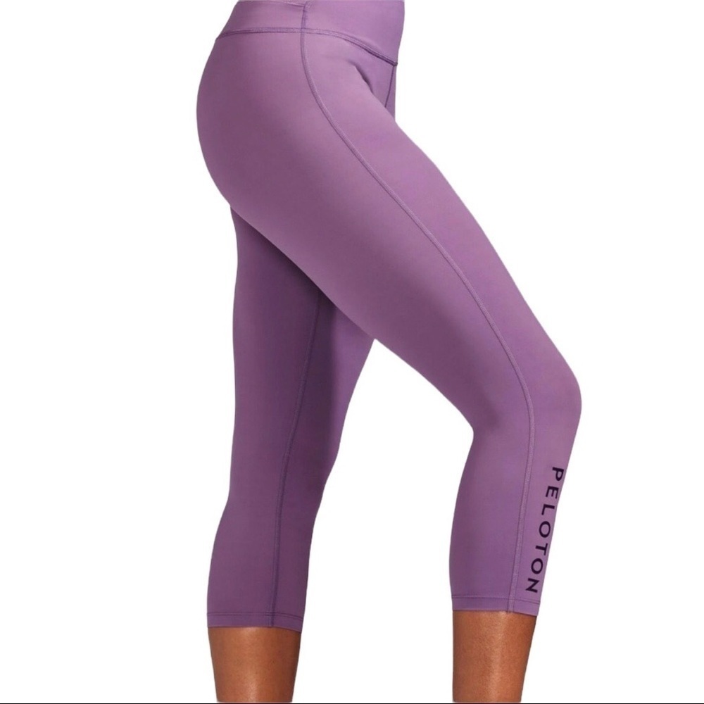 Peloton Essential Capri Leggings Purple Size Small Classic Cycle